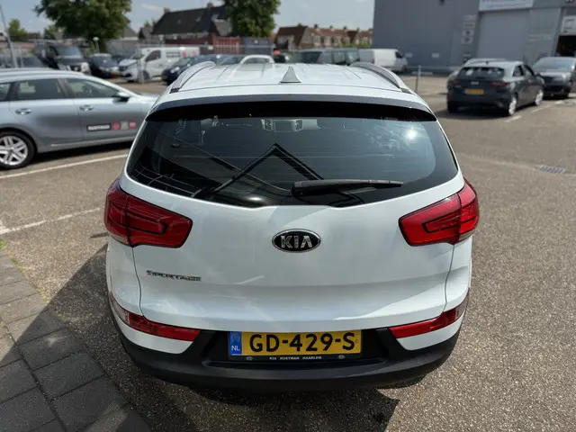 Kia Sportage 1.6 GDI BusinessLine 2015 Benzine 6