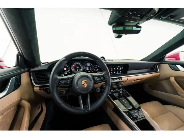 Porsche 911 Turbo S 2023 Benzine 24