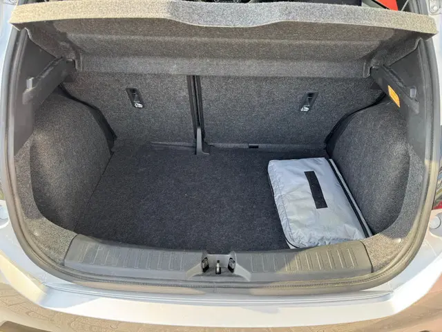 Nissan Micra 1.0 IG-T N-Connecta camera 2019 Benzine 35