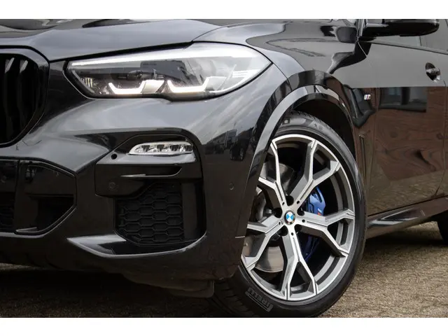 BMW X5 xDrive40i High Executive 2018 Benzine 4