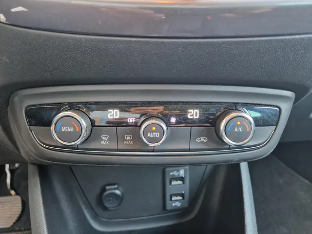 Opel Crossland 1.2 Turbo Ultimate 2022 Benzine 19