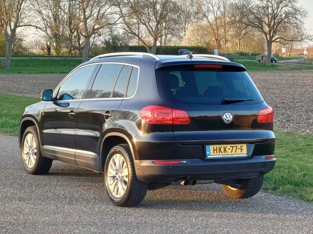 Volkswagen Tiguan 1.4 TSI LIFE 2013 Benzine 8