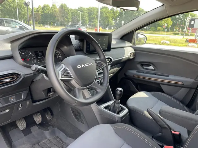 Dacia Jogger TCe 110 Extreme 7p. 2025 Benzine 11