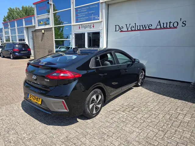 Hyundai IONIQ 1.6 GDi i-Motion 2018 Hybride Benzine 24