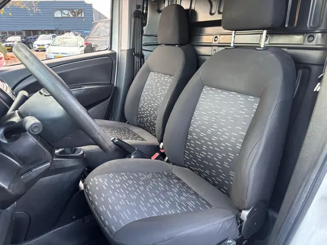Opel Combo 1.3 CDTi L2H1 Wit Lang 2018 2018 Diesel 11
