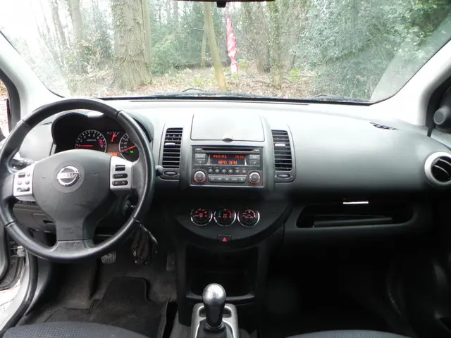 Nissan Note 1.4 Connect Edition 2012 Benzine 25
