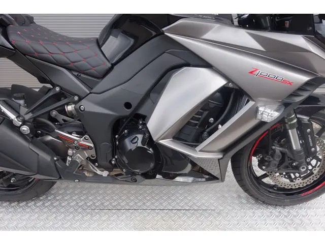 Kawasaki Z1000 SX ABS 2014 Benzine 9
