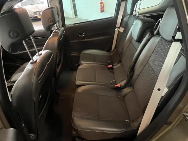 Renault Grand Scénic 2.0 Bose 2014 Benzine 13