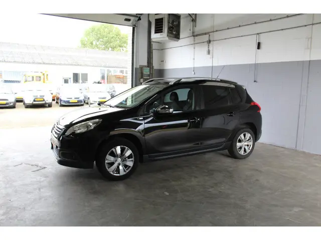 Peugeot 2008 1.2 PureTech Style 2015 Benzine 10