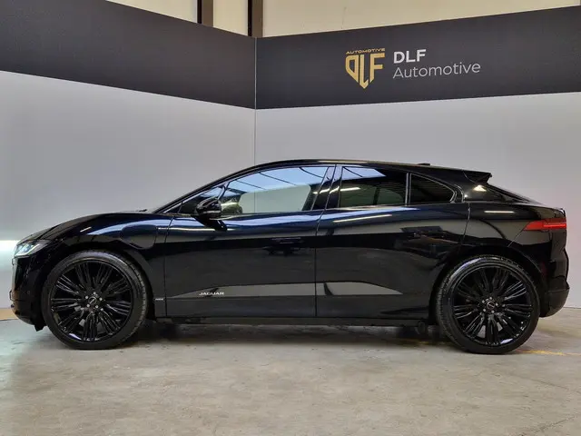 Jaguar I-PACE 3