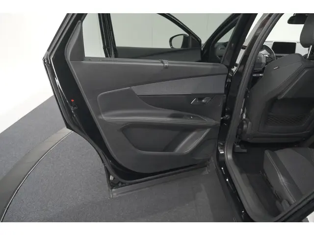 Peugeot 5008 PureTech 130 EAT8 GT Line 2020 Benzine 53