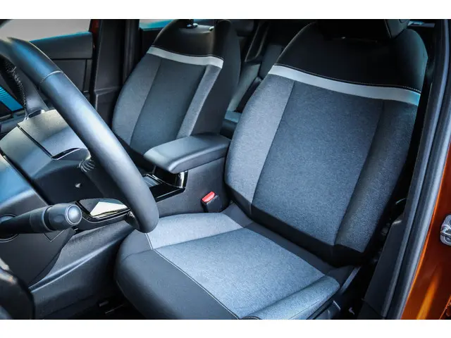 Citroën ë-C4 Feel 50 kWh 2022 Elektrisch 6