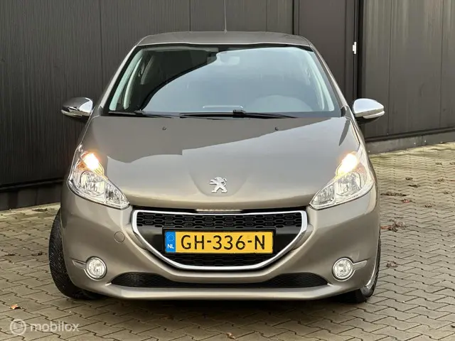 Peugeot 208 1.2 82PK STYLE | CRUISE | PDC | NAVI | 2015 Benzine 7