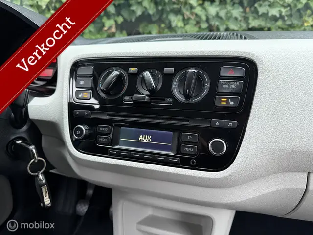 Volkswagen up! 1.0 move up! BlueMotion 2015 Benzine 27