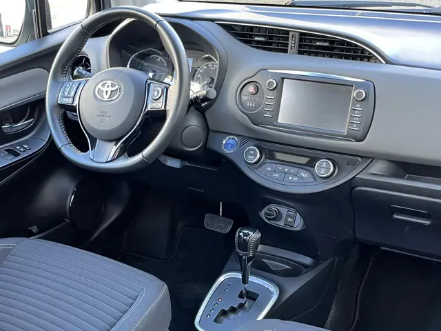 Toyota Yaris 1.5 Hybrid Active 2019 Hybride Benzine 60