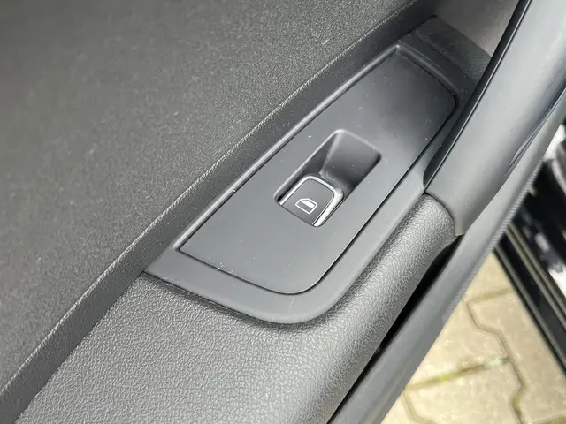 Audi A1 Sportback 1.0 TFSI Pro Line 2017 Benzine 13