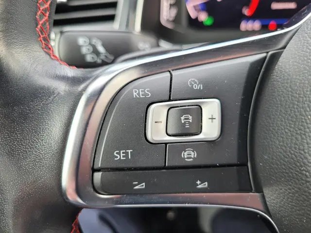 Volkswagen T-Roc 1.5 TSI Sport 2020 Benzine 29