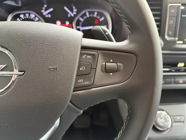 Opel Vivaro 2.0 Diesel Automaat 180pk L2 2024 Diesel 21