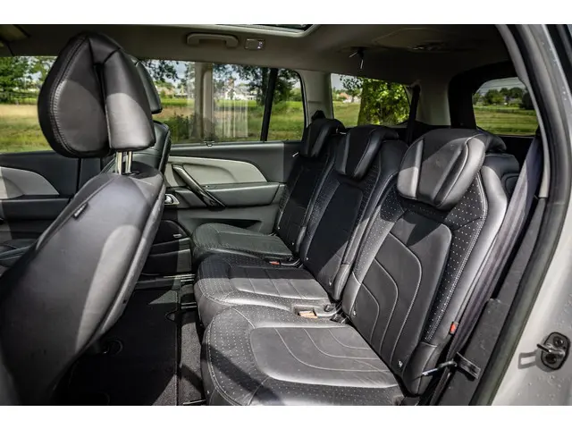 Citroën Grand C4 Picasso 1.6 THP Exclusive 2015 Benzine 15