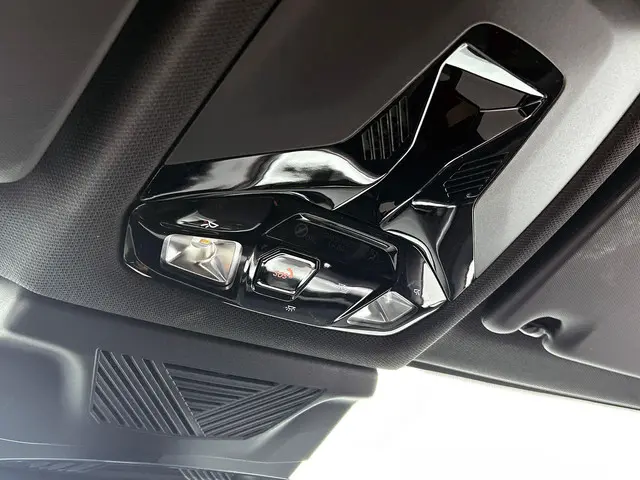 BMW X1 sDrive18i 2025 Benzine 9