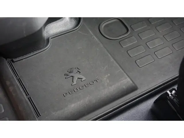 Peugeot Expert 2.0 122PK BlueHDI 120 Premium 2019 Diesel 42