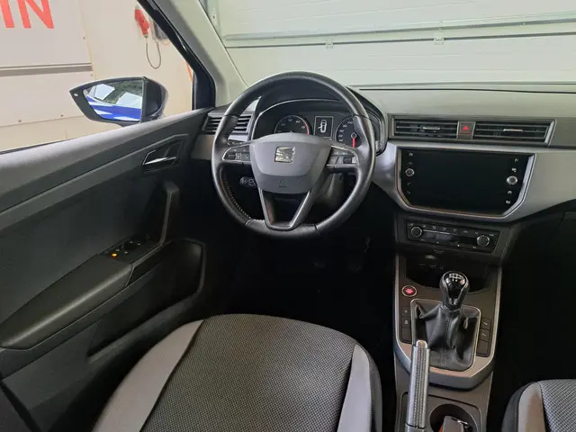SEAT Arona 1.0 TSI Style Business Intense 2018 Benzine 13