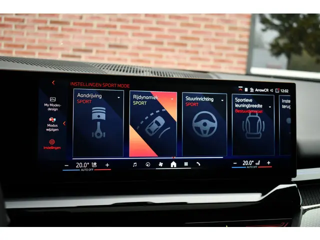 BMW 5 Serie Touring 520i M-Sport 2024 Benzine 39