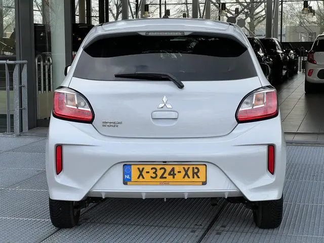 Mitsubishi Space Star 1.2 Dynamic 2024 Benzine 19