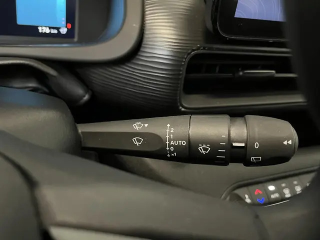 Jeep Avenger Longitude 54 kWh 2024 Elektrisch 23
