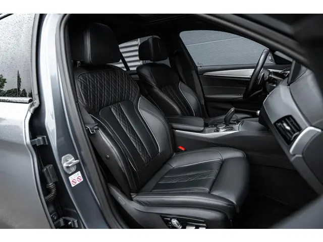 BMW 5 Serie 520i M Sport 2022 Benzine 28