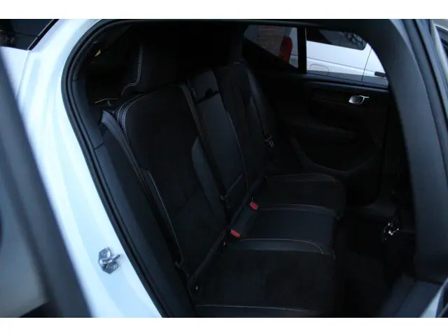 Volvo XC40 Recharge P8 AWD R-Design 2020 Elektrisch 16