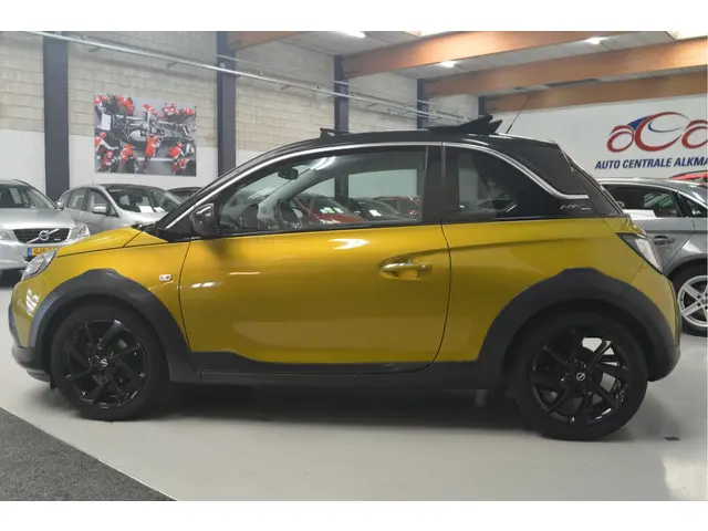 Opel ADAM 1.2 2015 Benzine 5