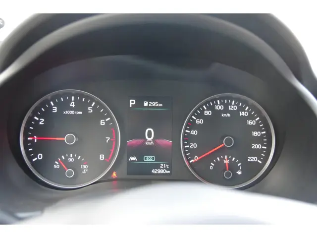Kia Stonic 1.0 T-GDi DynamicPlusline 2023 Benzine 8