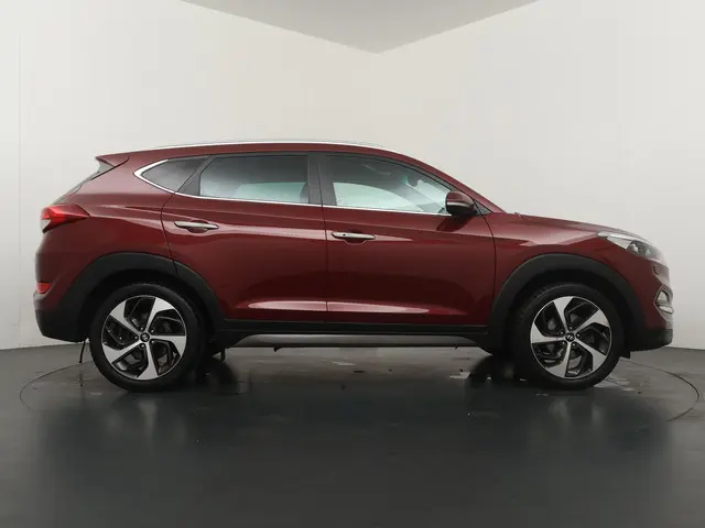Hyundai Tucson 1.6 GDi Premium 2016 Benzine 6
