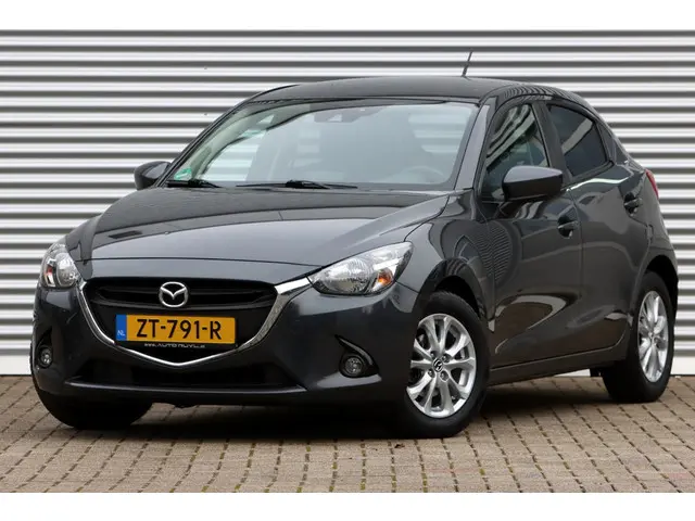 Mazda 2 1.5 Skyactiv-G TS+ Automaat Navi 2016 Benzine