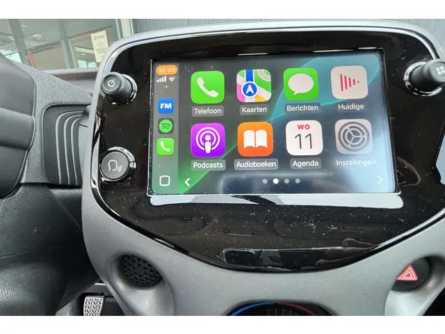 Toyota Aygo 1.0 VVT-i x-play 2020 Benzine 23