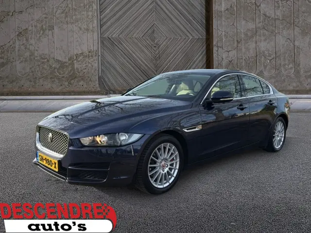 Jaguar XE