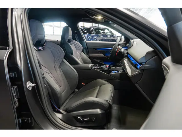 BMW M5 5-serie 2025 Hybride Benzine 17