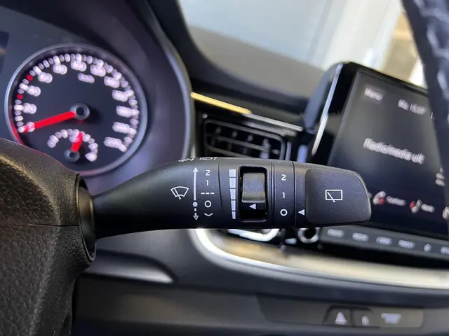 Kia Stonic 1.0 T-GDi DynamicPlusLine 2022 Benzine 35