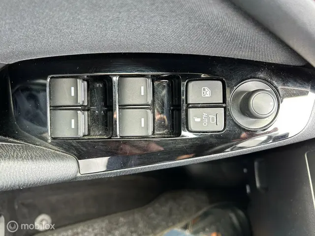 Mazda 3 2.0 SkyActiv-G 120 GT-M 2017 Benzine 14