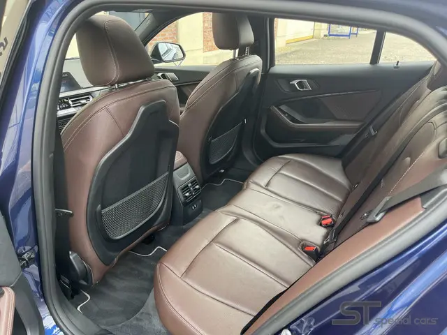 BMW 1 Serie 118i Sport Line|Pano|Leder|HUD 2020 Benzine 19
