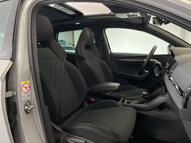 Škoda Karoq 1.5 TSI ACT Sportline 2020 Benzine 12
