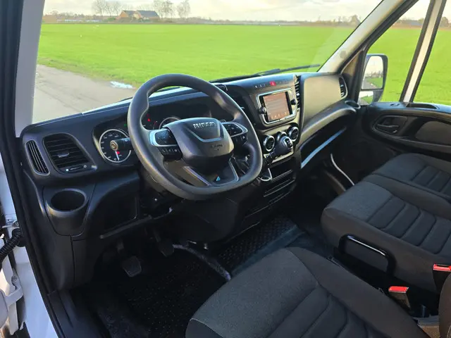 Iveco Daily 35S16V 2.3 410 H2 2023 Diesel 21