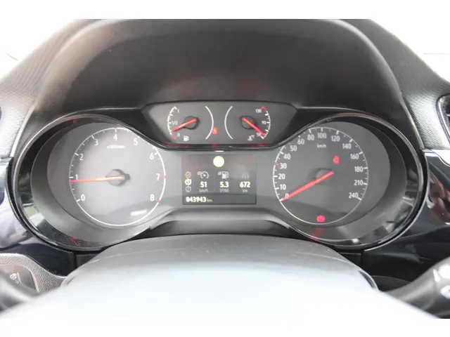 Opel Corsa 1.2 Edition 100PK 2022 Benzine 12