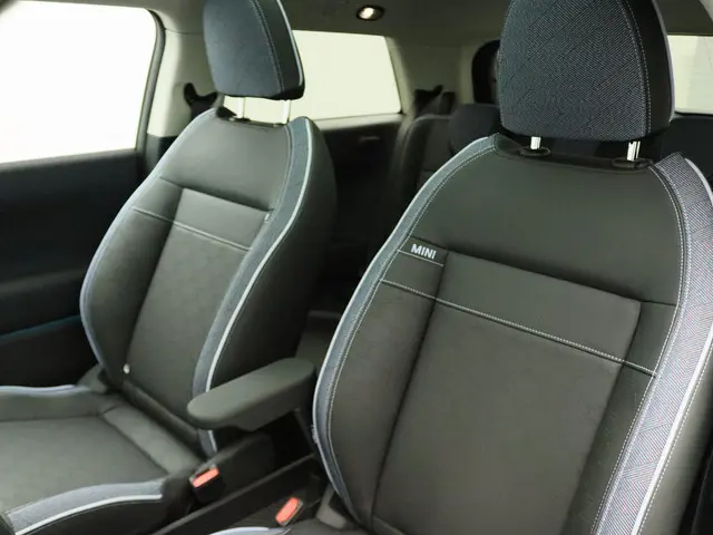 MINI Electric Cooper E 2024 Elektrisch 17