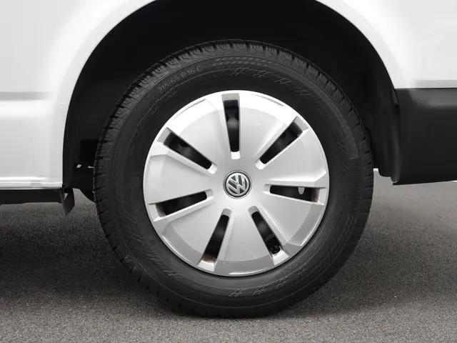 Volkswagen Transporter 2.0 TDI L2H1 2021 Diesel 6
