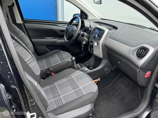 Peugeot 108 1.0 e-VTi Active TOP! 2018 Benzine 13