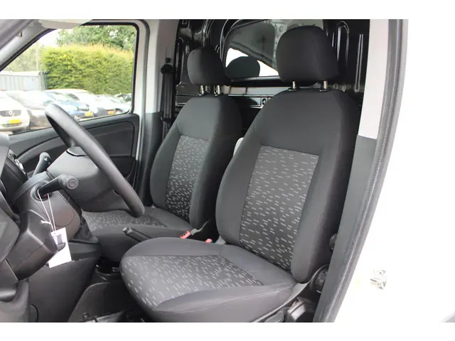Opel Combo 1.4 L1H1 ecoFLEX 2015 Benzine 14
