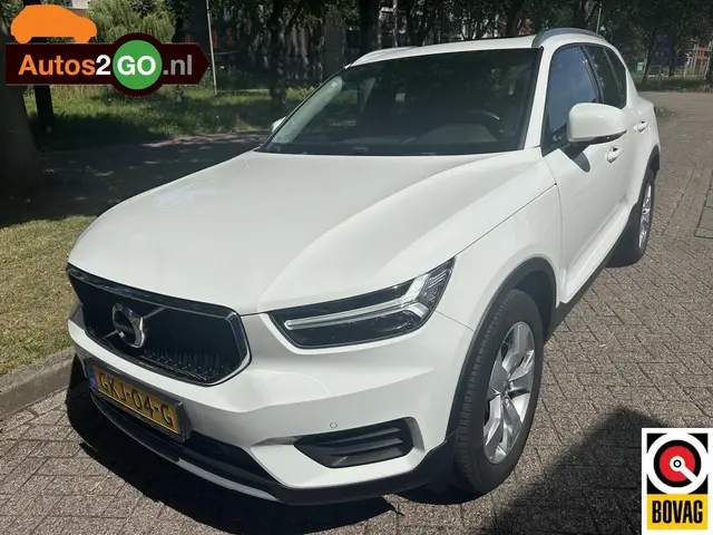 Volvo XC40 2.0 T4 Momentum 2018 Benzine 27