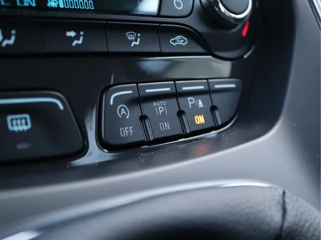 Ford Kuga 1.5 Titanium Styling Pack 2016 Benzine 47